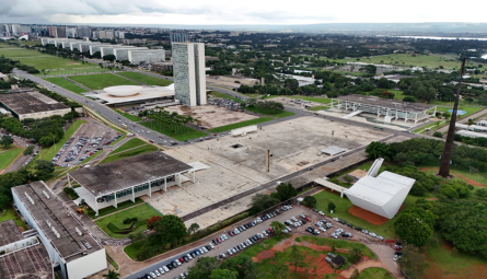 Audiência sobre aumento do IOF no STF termina sem acordo