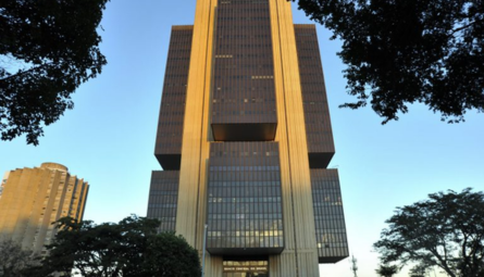 Banco Central aponta que brasileiros ainda têm dinheiro esquecido nos bancos