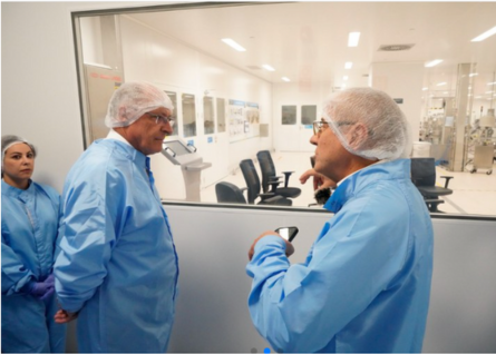 Brasil avança na produção nacional de insumo para medicamento de doenças autoimunes