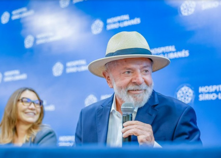 O Presidente Luiz Inácio Lula da Silva recebe Alta Hospitalar, após cirurgia para drenagem de hematoma na cabeça
