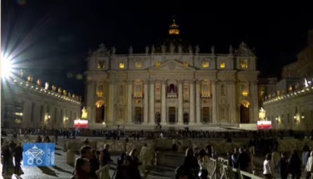 Primeiro dia de conclave Cardeais se reúnem na Capela Sistina para a escolha do novo Papa