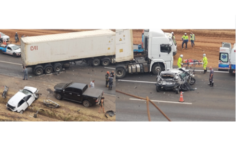 Um grave acidente envolvendo vários veículos paralisou a Rodovia Washington Luís