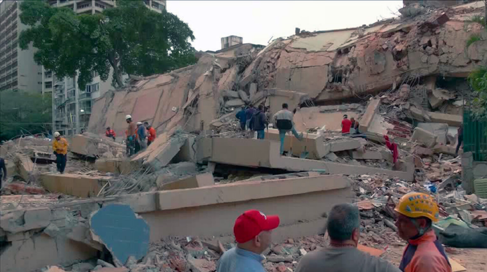 Brasil, EUA e nações europeias encaminham equipes de resgate à Venezuela, depois dos terremotos de grande magnitude